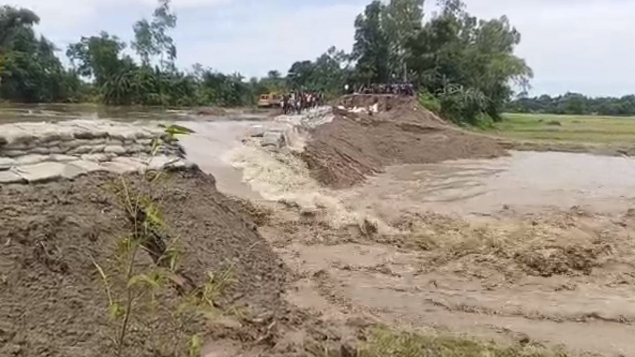 হবিগঞ্জে খোয়াই নদীতে আবারো ভাঙন, আতঙ্কে এলাকাবাসী