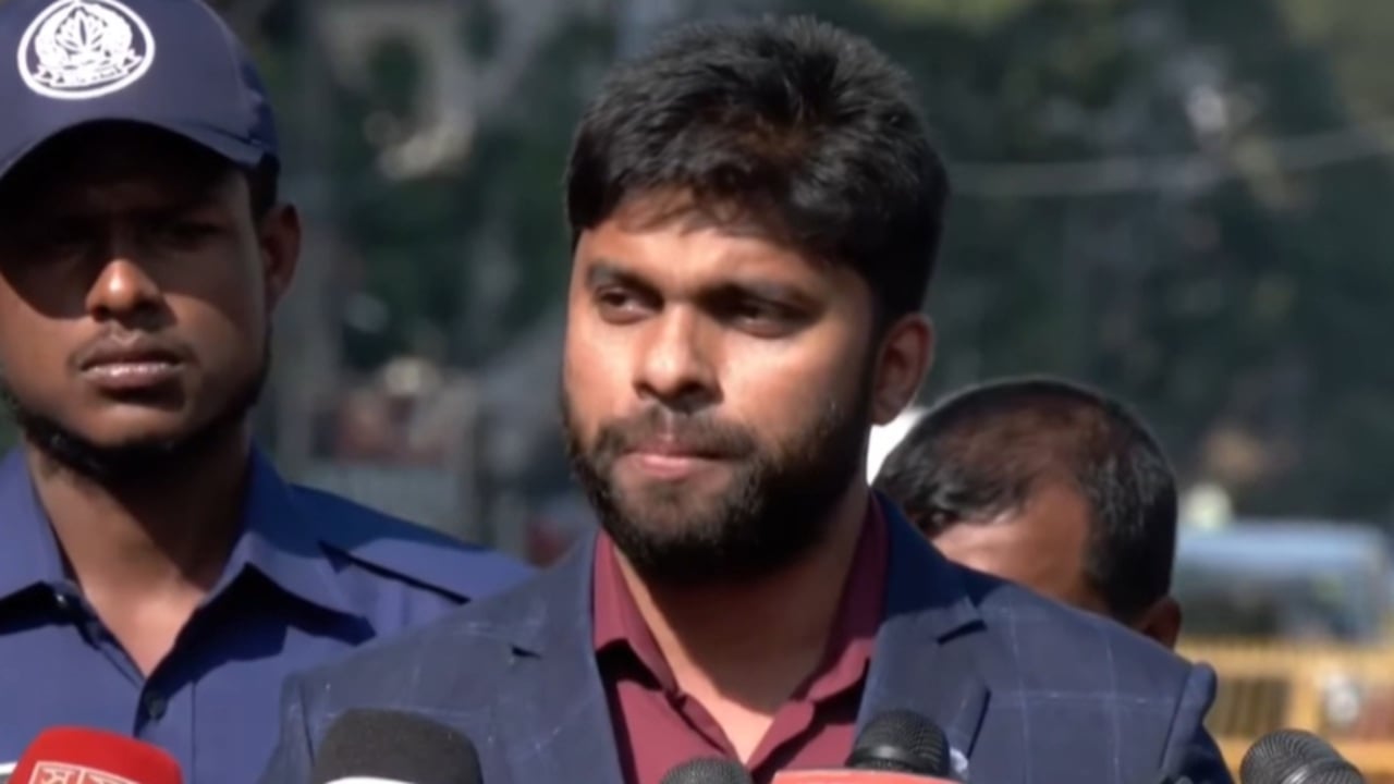 ভারত থেকে হাদির চিকিৎসকদের হুমকির অভিযোগ