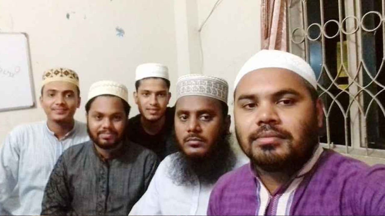 ৬ ভাই বোনের ‘হাদি পরিবারে’ কে কী করেন?