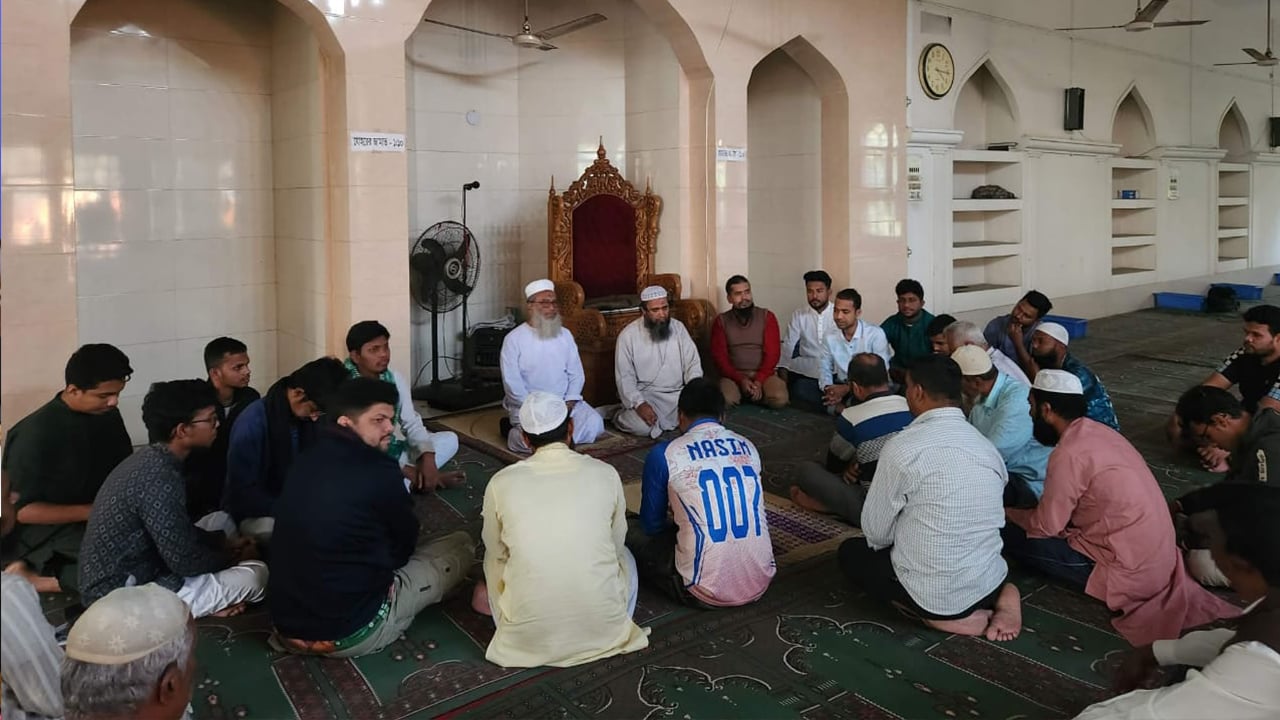 ওসমান হাদির সুস্থতা কামনায় জাবি ছাত্রদলের দোয়া মাহফিল