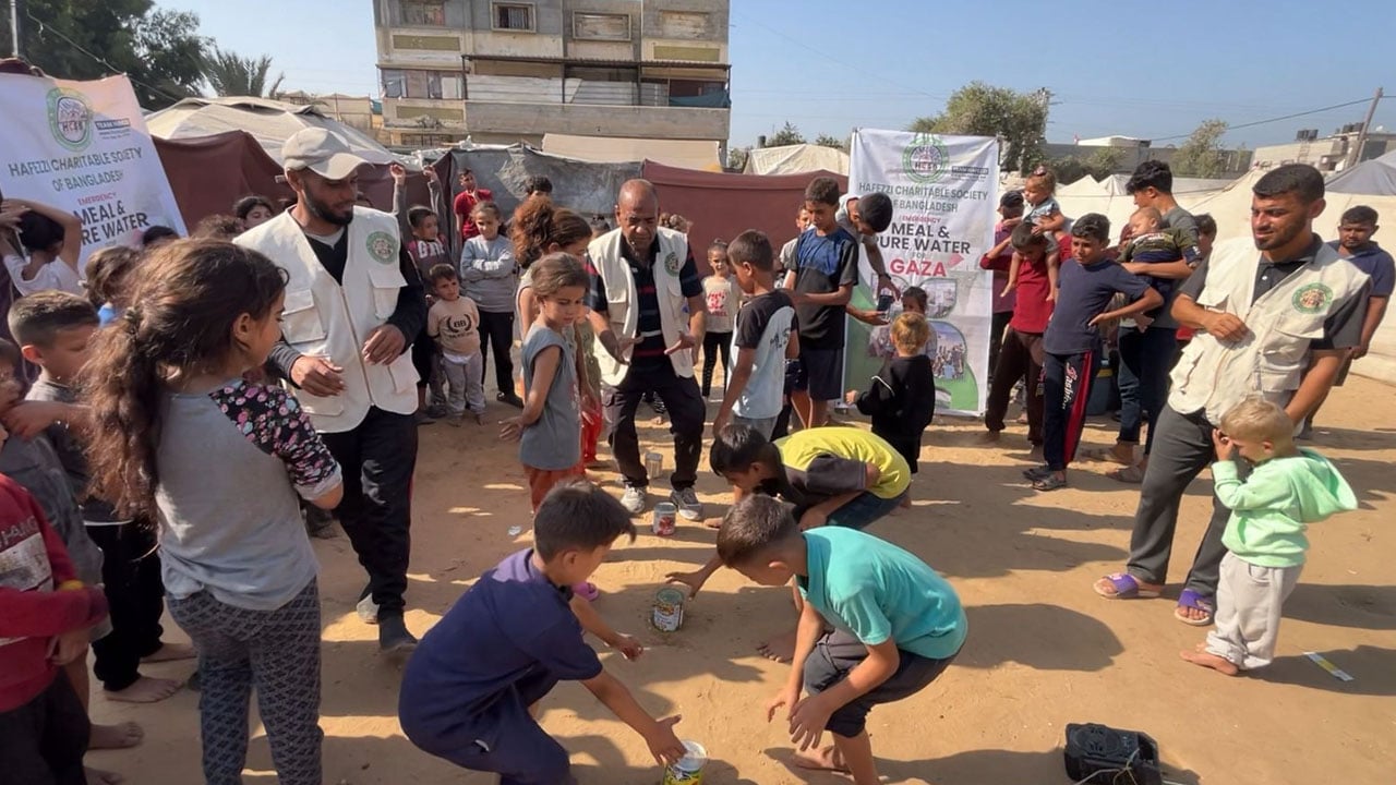 গাজায় এবারও ঈদুল ফিতরে শিশু-কিশোরদের পাশে হাফেজ্জী চ্যারিটেবল