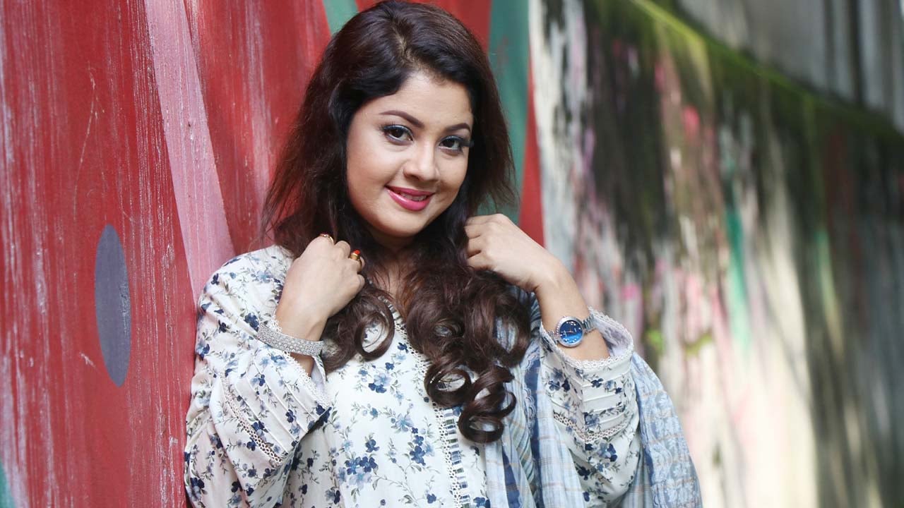 প্রকাশ পেল হৈমন্তী রক্ষিতের দুই গান