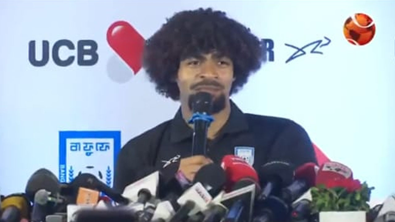 সতীর্থদের বন্ধুসূলভ আচরণে মুগ্ধ হামজা