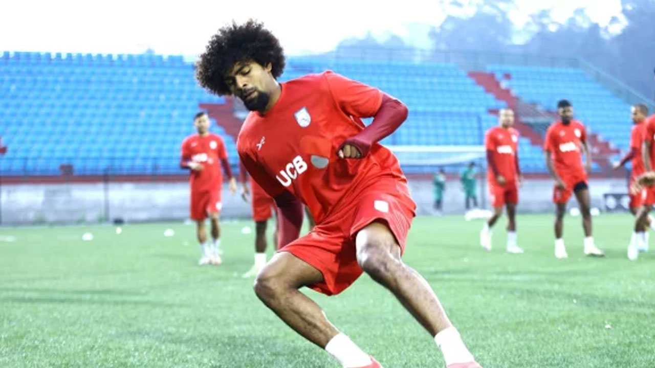 হামজার মতো খেলোয়াড় খোঁজার তাগিদ ক্রীড়া পরিষদের