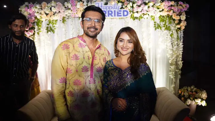 বিবাহিত জীবনে সুখী থাকার রসিক ‘রেসিপি’ দিলেন শুভ-কেয়া