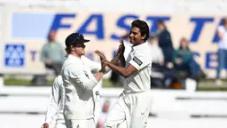 কাউন্টিতে ফিরেই হাসানের গতির ঝড়