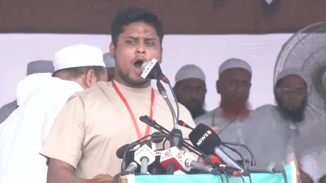 শাপলা হত্যাকাণ্ডে শহীদদের তালিকা প্রকাশের আহ্বান হাসনাতের