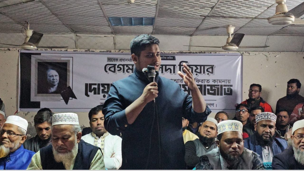 জুলাই বিপ্লবের পরে আমার ইনকাম কমেছে : হাসনাত আব্দুল্লাহ