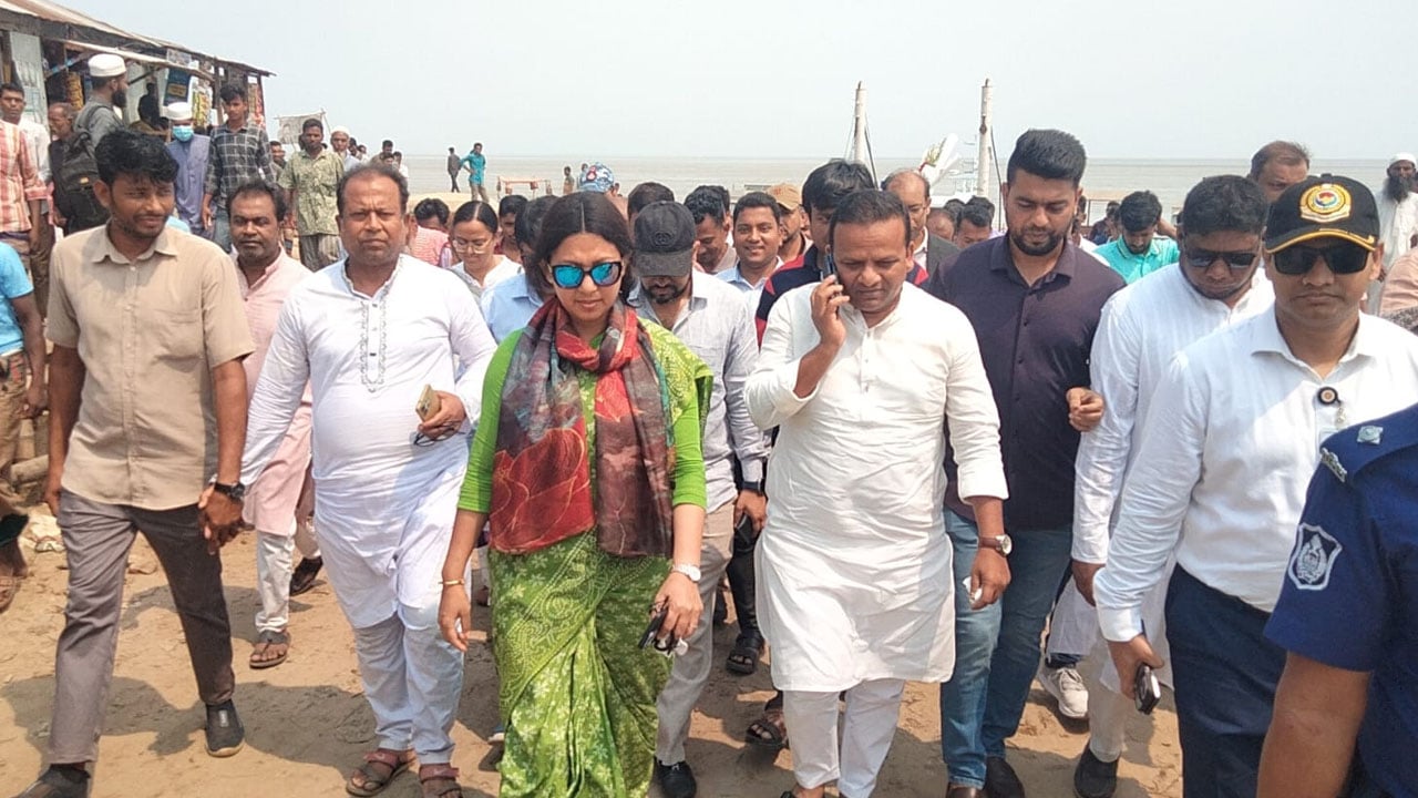 হাতিয়ায় যোগাযোগ ব্যবস্থায় বড় পরিবর্তনের আভাস নৌ প্রতিমন্ত্রীর