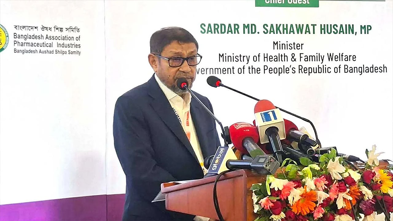 স্বাস্থ্যখাতের দুর্নীতি রোধ করতে সর্বোচ্চ চেষ্টা করা হচ্ছে