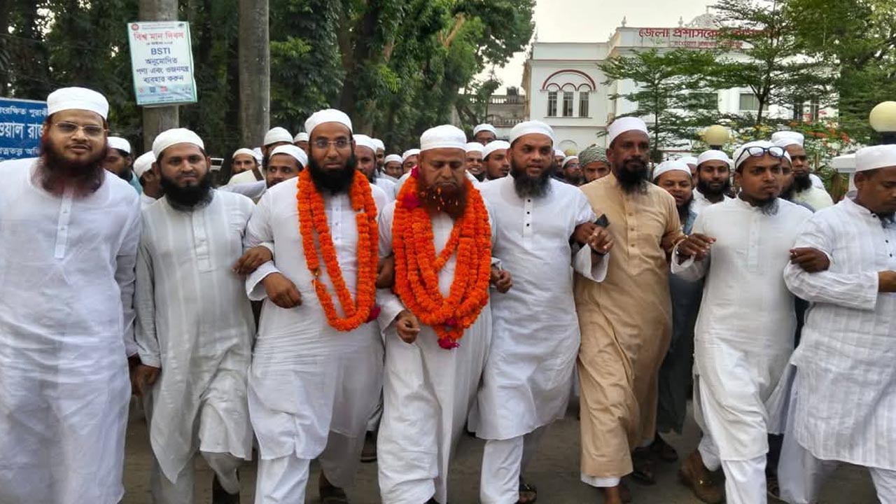 হেফাজত নেতাসহ তিনজন ৬ ঘন্টার মাথায় কারামুক্ত