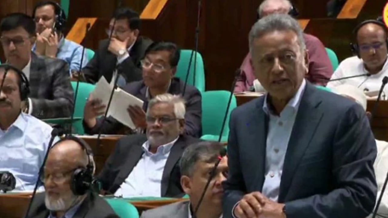 শেয়ারবাজারে আস্থা ফেরাতে সুশাসন-নজরদারি-আইন সংস্কার