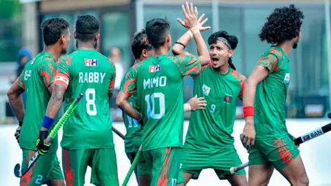 বিশ্বকাপে খেলবে বাংলাদেশ যুব হকি দল
