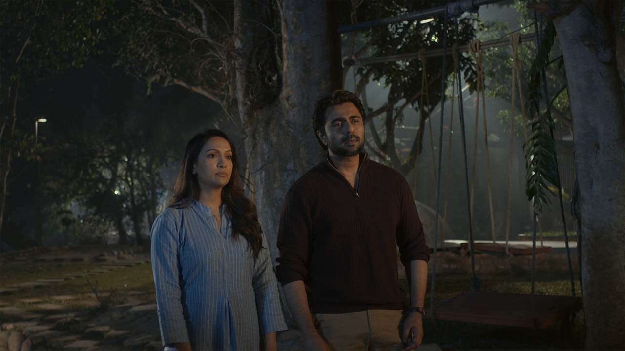 ট্রেইলার মুক্তি, আলোচনায় ‘হেডলাইন’