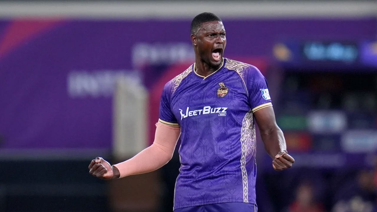 ভারত নিয়ে মন্তব্য করে বিপাকে হোল্ডার