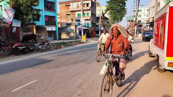 বিরল দিনের সাক্ষী, কঠিন দিন পার করলো দেশবাসী