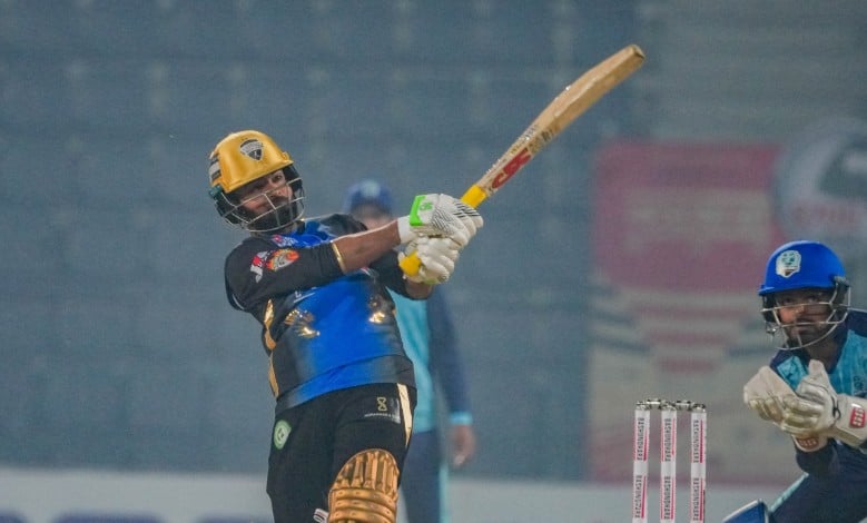 সেঞ্চুরির আক্ষেপ, হৃদয়ের হৃদয় ভঙ্গ!