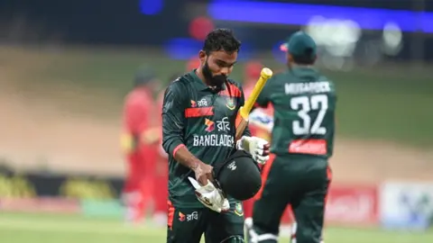 হারের ধাক্কার পর জরিমানাও গুনল বাংলাদেশ