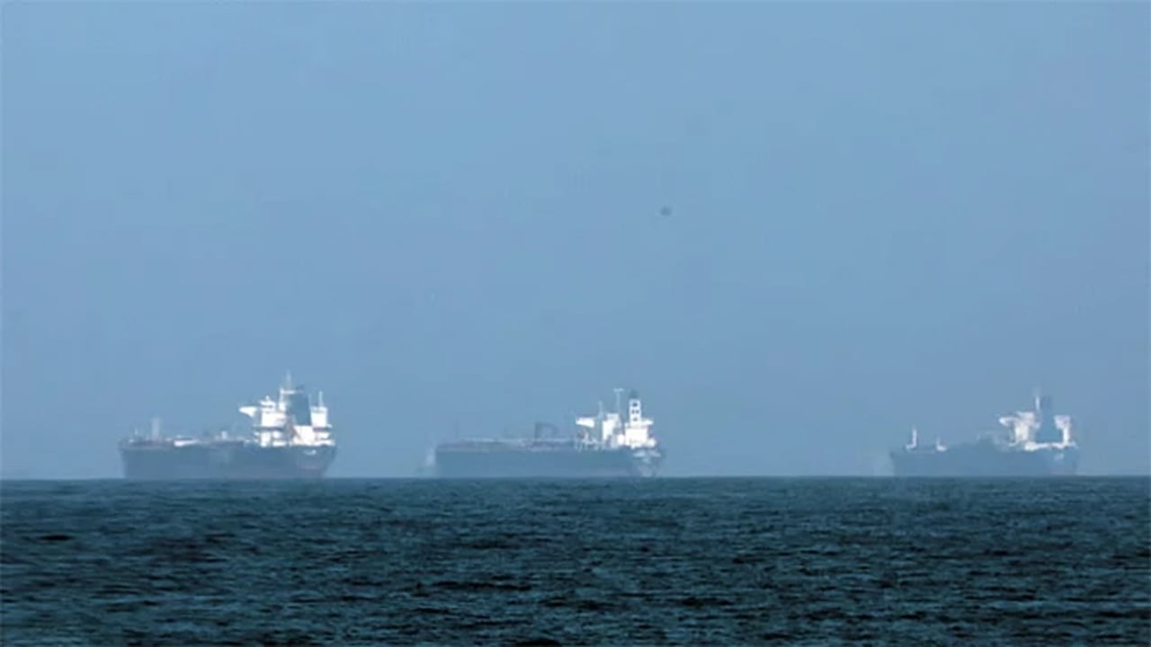 জাহাজে ড্রোন হামলার জবাবে ইরানে মার্কিন হামলা
