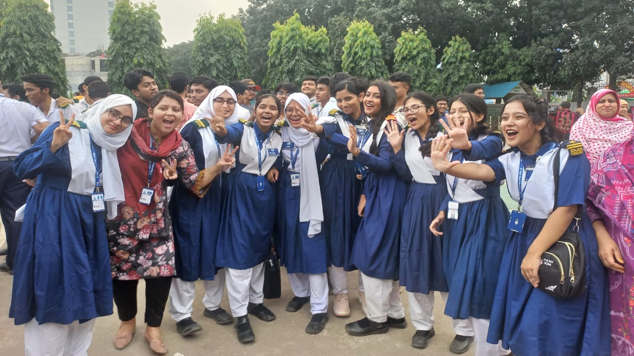 ৩৪৫ প্রতিষ্ঠানে শতভাগ পাস