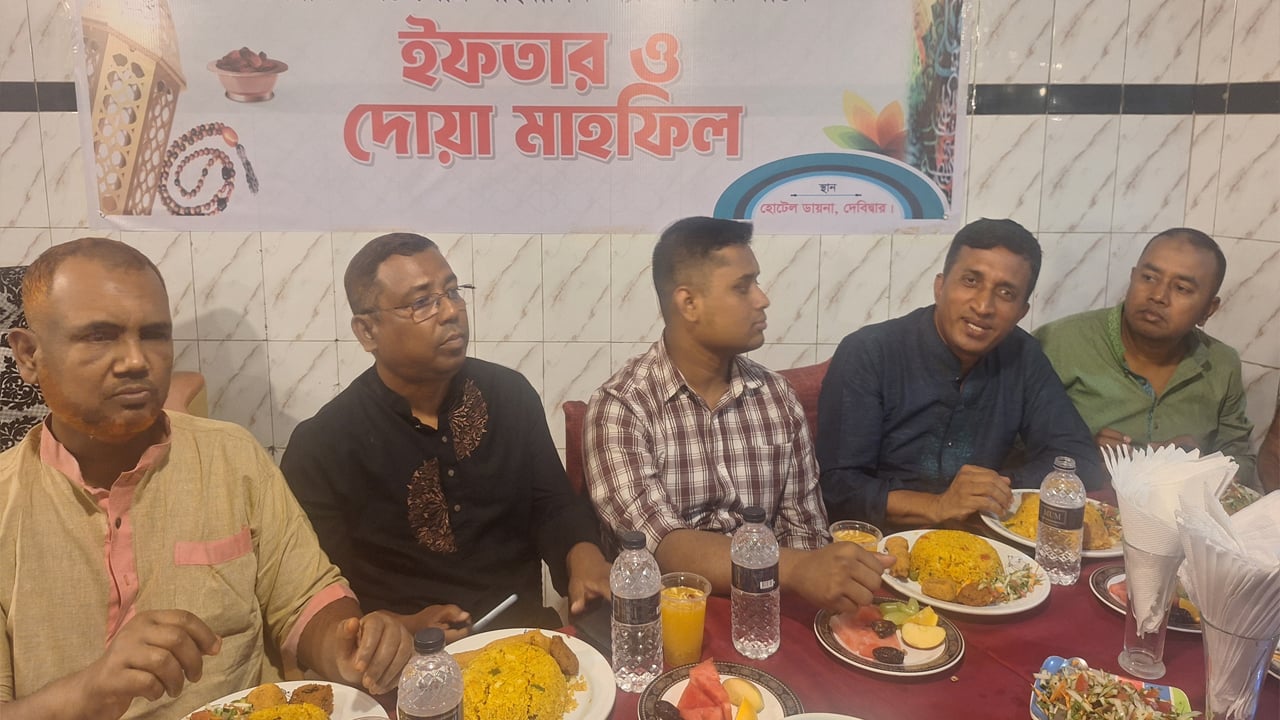 সমন্বয়ক পরিচয়ে কেউ সুবিধার দাবি করতে পারবে না: হাসনাত আব্দুল্লাহ
