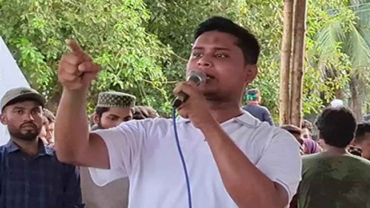 চুরি-দুর্নীতির চেয়ে ভোট ভিক্ষা সম্মানের: হাসনাত আব্দুল্লাহ