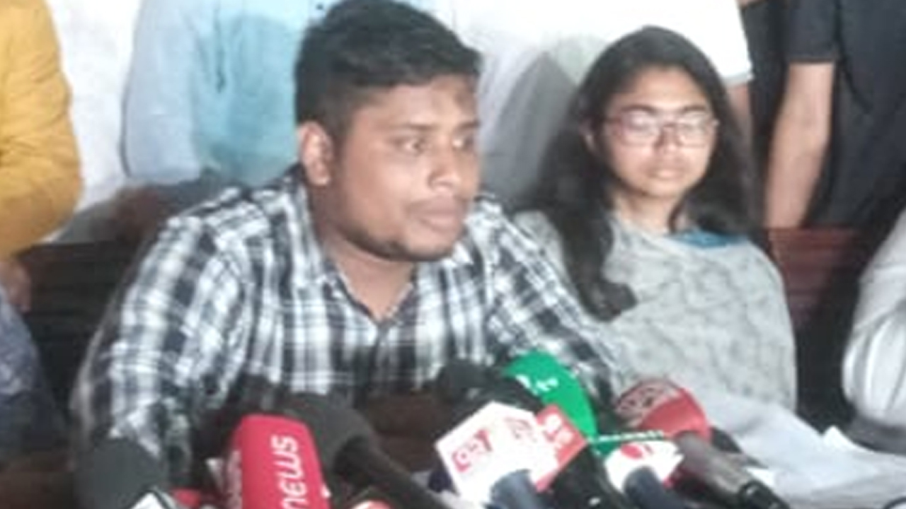 তারা জুলাই গণঅভ্যুত্থানকেও মব বলবে: হাসনাত