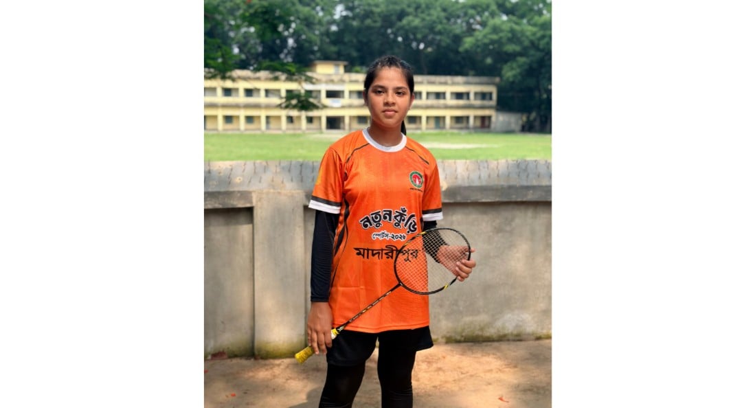 ব্যাডমিন্টনে অপরাজিত চ্যাম্পিয়ন হয়ে জাতীয় পর্যায়ে হুমায়রা