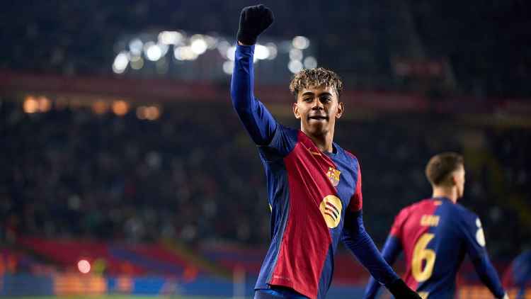 ইয়ামাল ব্যালন ডি’অর জিতবে কম করে হলেও তিনটি: রাফিনহা