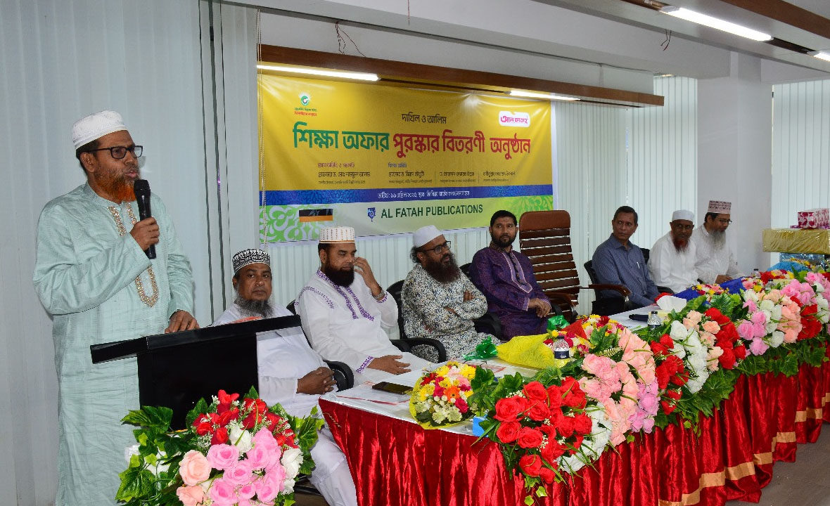 শিক্ষার্থীরা জীবন ও জগতকে বদলে দিতে পারে: ইআবি উপাচার্য