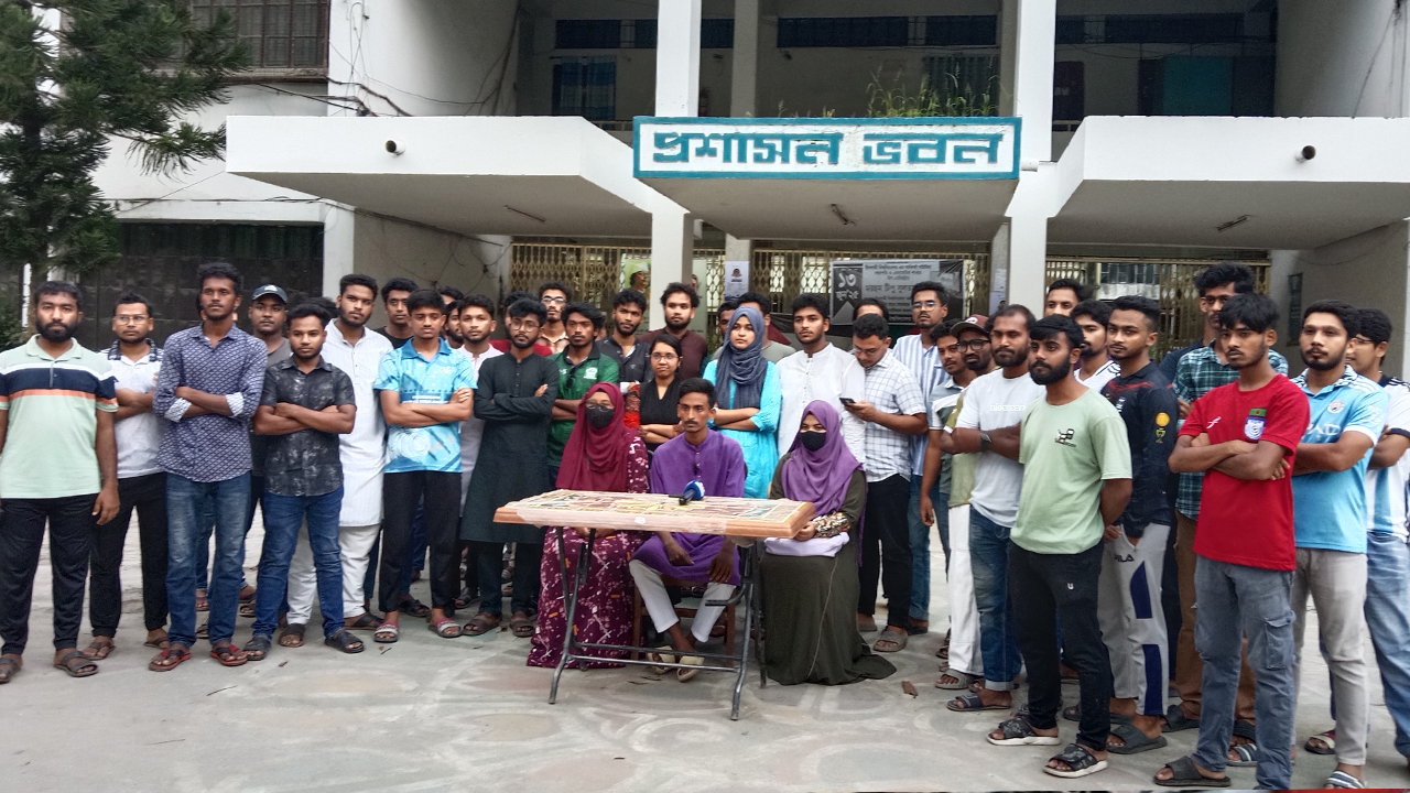 ইবি শিক্ষার্থীর মৃত্যু: শিক্ষার্থীদের ক্লাস ও পরীক্ষা বর্জনের আহ্বান