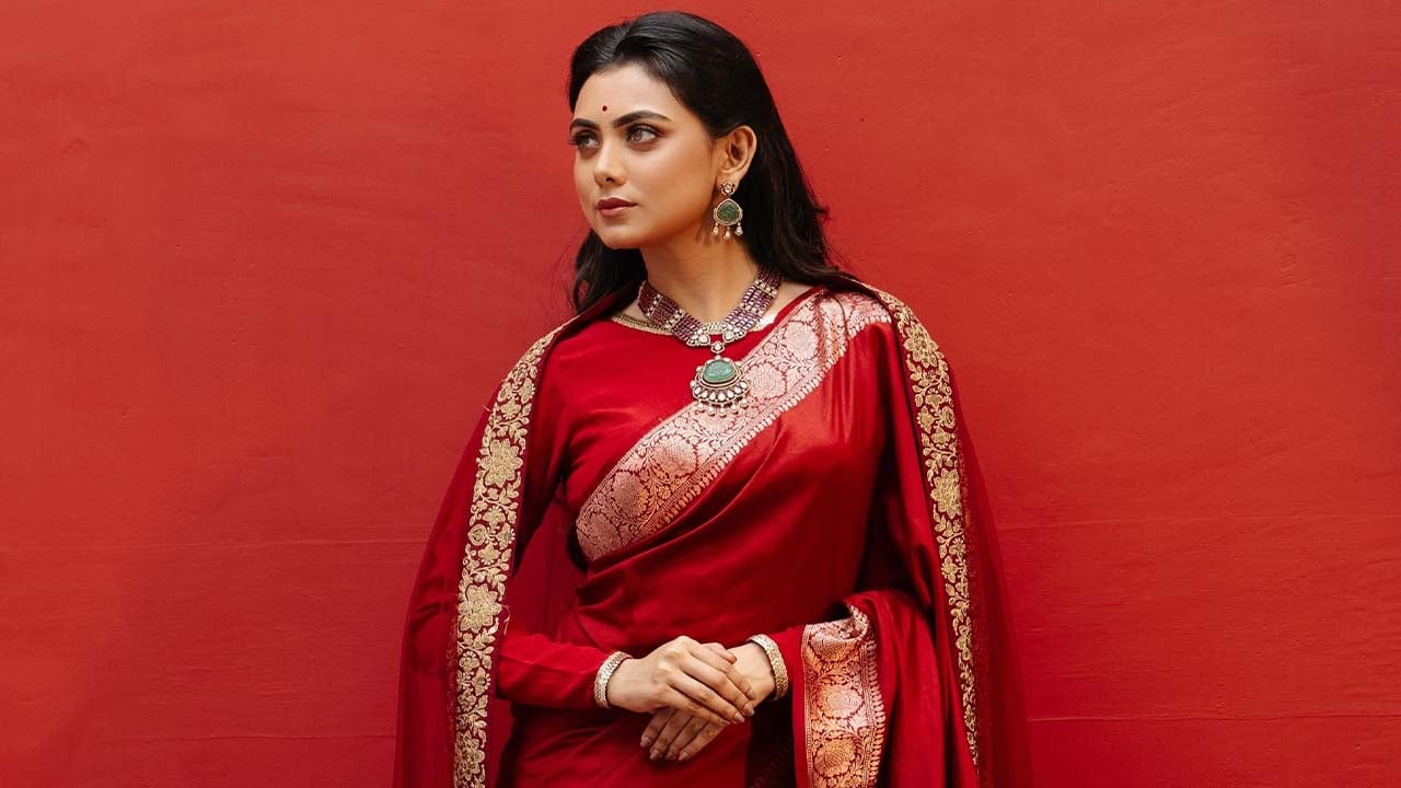 বাংলাদেশের সিনেমায় আরও অভিনয় করতে চাই: ইধিকা