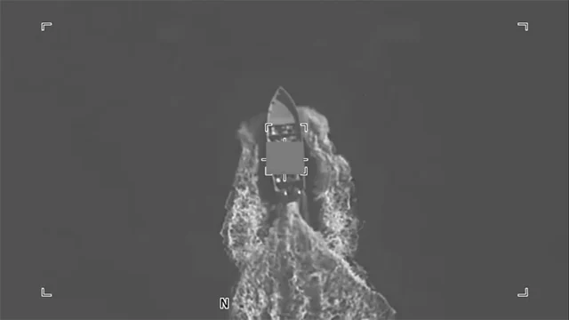 প্রশান্ত মহাসাগরে তিনটি জাহাজে মার্কিন হামলা, নিহত ৮