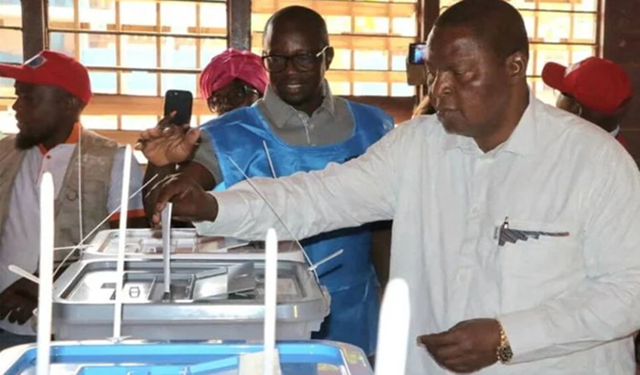 তৃতীয়বারের মতো ক্ষমতায় ফিরলেন মধ্য আফ্রিকা প্রজাতন্ত্রের প্রেসিডেন্ট তোয়াদারা