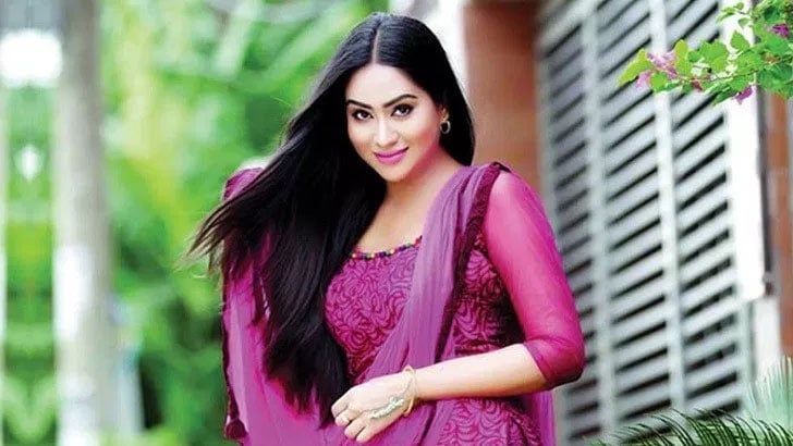 অনুদান কমিটি থেকে কেন অব্যাহতি নিলেন মম