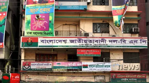 মিষ্টির শূন্য আসনে মনোনয়ন কিনলেন ৭০ নেত্রী