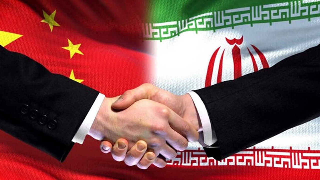 ইরানকে আর্থিক ও সামরিক সহায়তা দিতে যাচ্ছে চীন