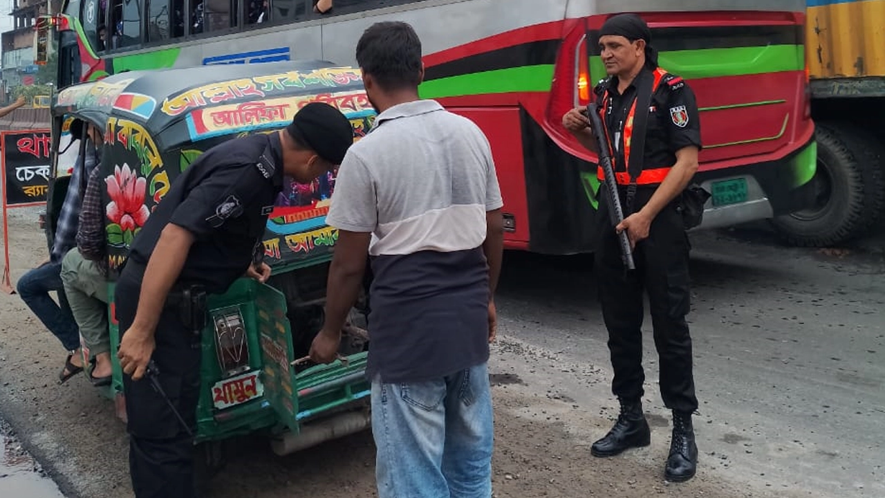 ঈদ ঘিরে দেশজুড়ে নিরাপত্তা বলয়