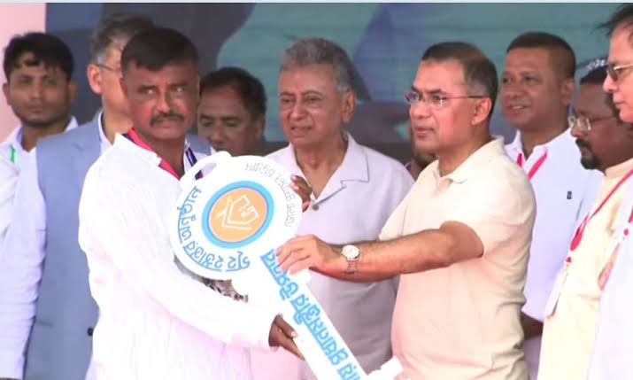 বন্যার্তদের ঘর দিলেন প্রধানমন্ত্রী তারেক রহমান