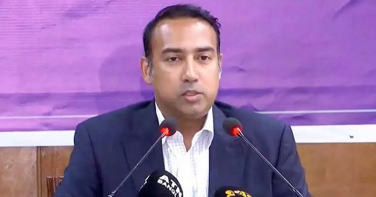 নারী ফুটবলের সংকট সমাধানের চেষ্টায় বাফুফে সভাপতি