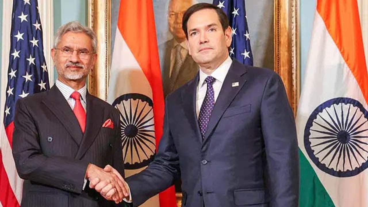 ট্রাম্প প্রশাসনের সঙ্গে বাংলাদেশ প্রসঙ্গে কথা বলেছে ভারত