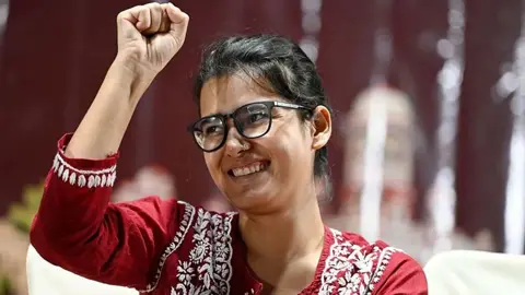 কে এই মোদিবিরোধী নেহা বোরা, যার প্রতিবাদের ভিডিও ছড়িয়ে পড়েছে ভারতজুড়ে