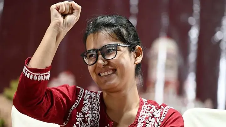 কে এই মোদিবিরোধী নেহা বোরা, যার প্রতিবাদের ভিডিও ছড়িয়ে পড়েছে ভারতজুড়ে