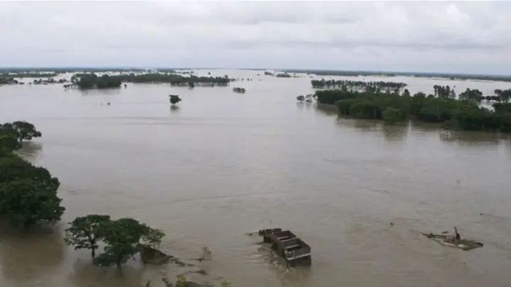 নেপালের বন্যার প্রভাব ভারতের বিস্তীর্ণ এলাকায় ছড়িয়ে পড়ার শঙ্কা 