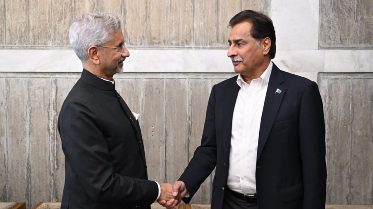 পাকিস্তান-ভারত সম্পর্কের বরফ কি গলবে