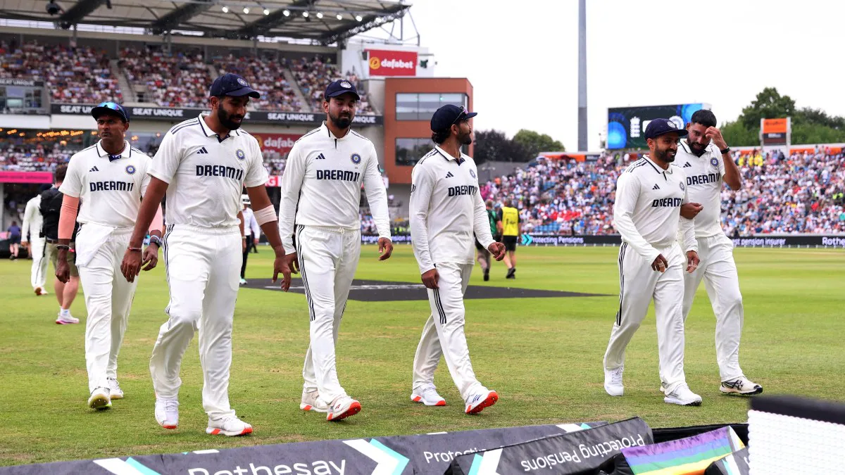 ভারতীয় দলকে আকাশ চোপড়ার পরামর্শ