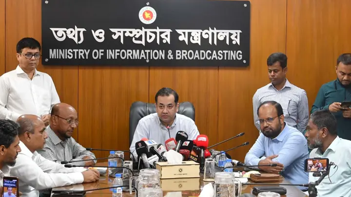 ওয়েজ বোর্ড বাস্তবায়নে উদ্যোগ নেবে সরকার: তথ্য প্রতিমন্ত্রী
