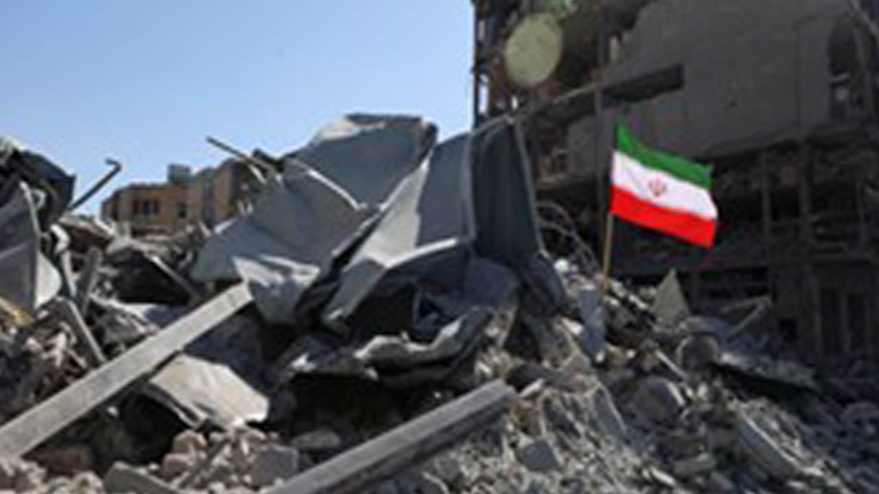 খামেনির যুগে ইরানের রাষ্ট্রপ্রণোদিত কবিতা