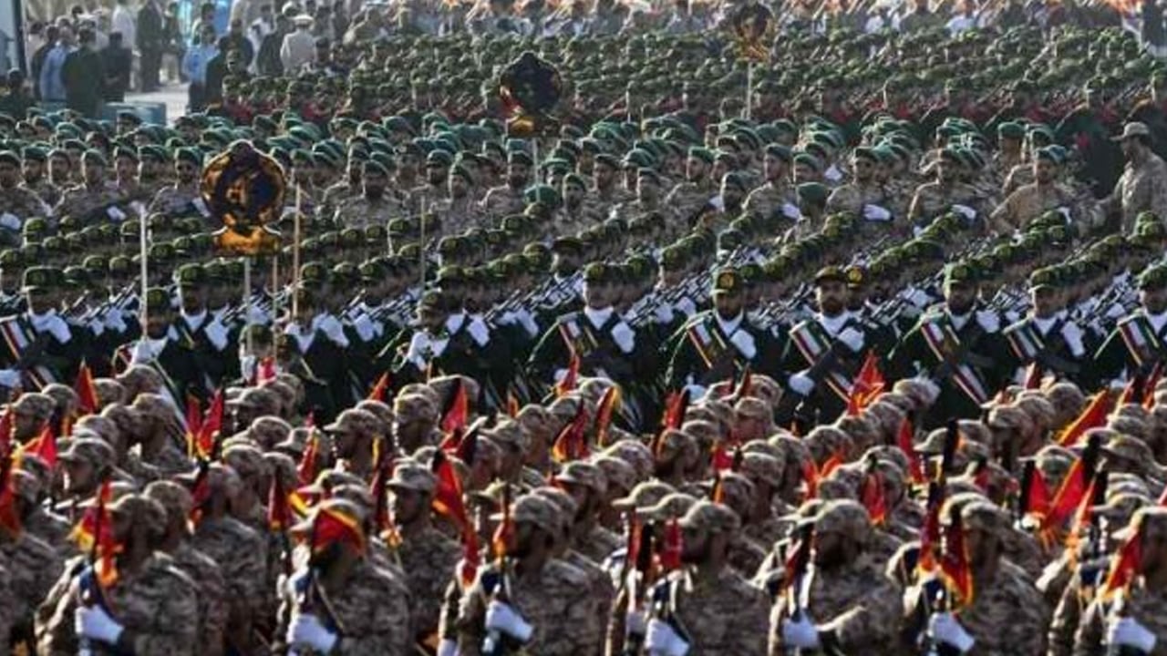 যুক্তরাষ্ট্রের বিরুদ্ধে যুদ্ধ করতে প্রস্তুত ৭০ লাখ ইরানি