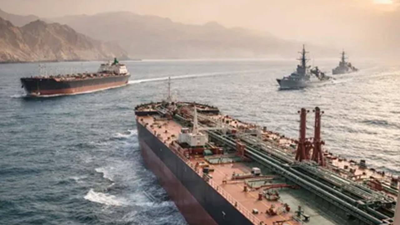 যুদ্ধক্ষেত্রে ‘নতুন কৌশল’ দেখানোর প্রস্তুতি ইরানের